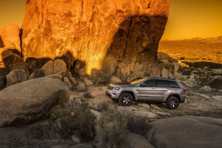  Jeep Grand Cherokee Trailhawk (WK2) 2016 года  (фото 38 из 40)